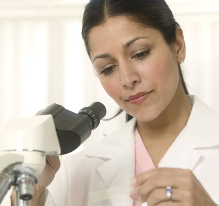 The Veterinary Microscope in Diagnosis | Vetlab Supplies Ltd